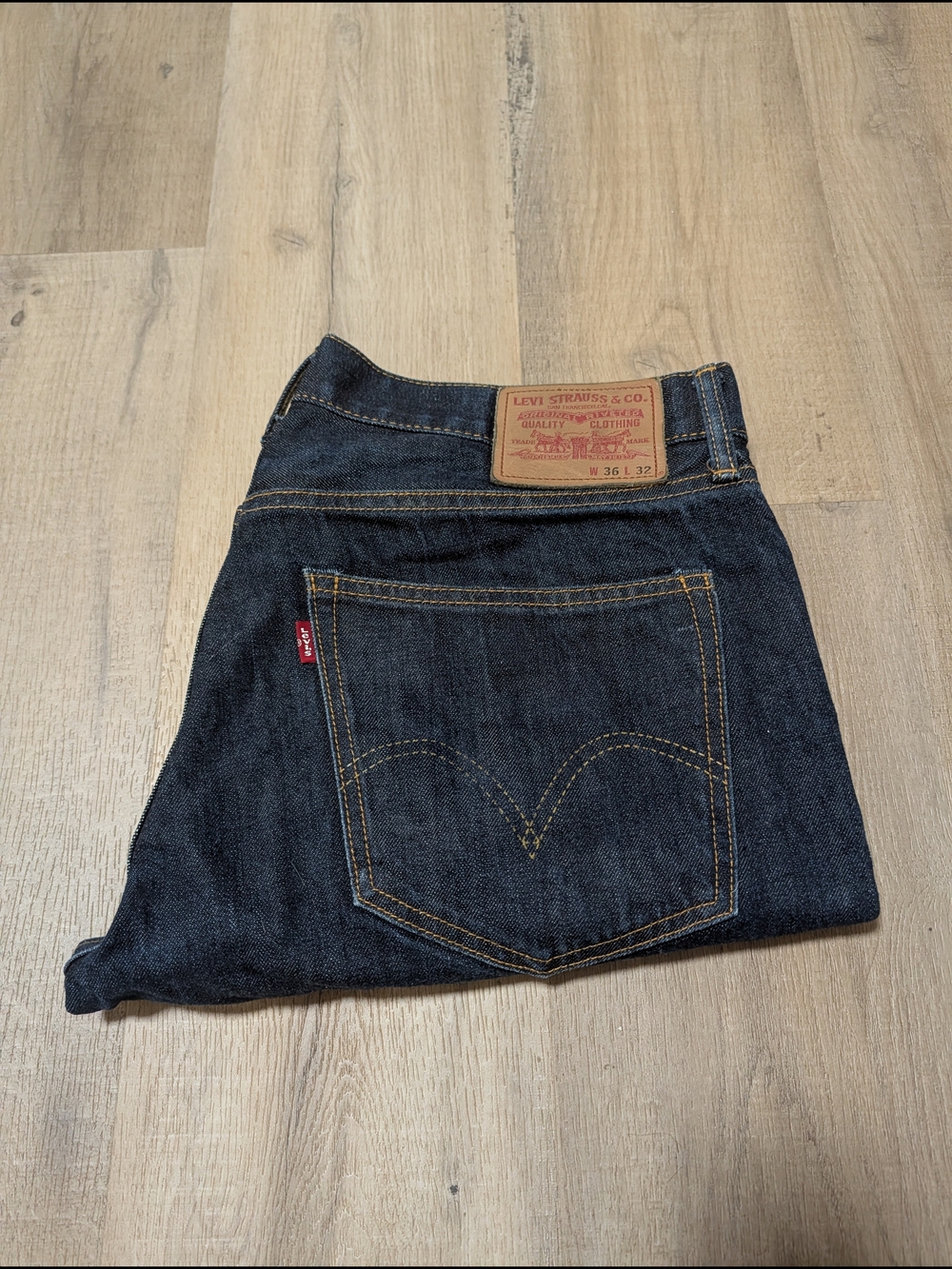 Levi's 501 Men's Dark Blue Denim Jeans